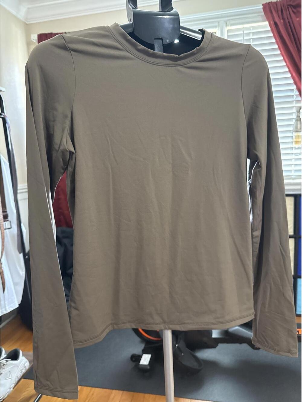 SET Active Airluxe Long Sleeve Top New XL no bag. Brown.